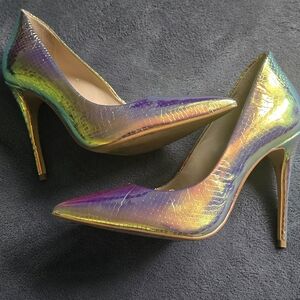 Purple and Yellow High Heel Pumps with Color-Shifting Effect